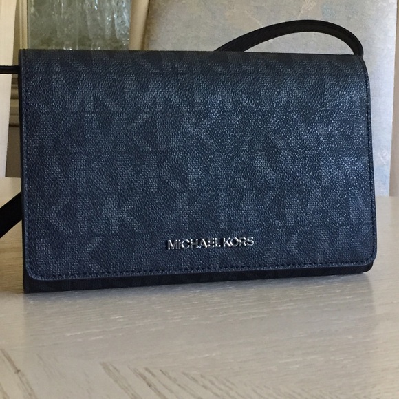 LAST ONE‼️Michael Kors Black Clutch, Crossbody Bag - Picture 15 of 15